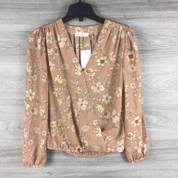 Elodie Drape Front Surplice Blouse - Picture 3 of 7